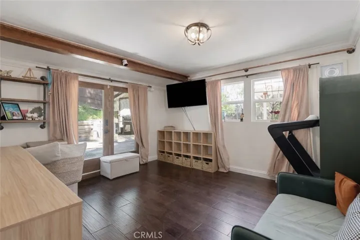 3791 Multiview Drive, Los Angeles, California 90068
