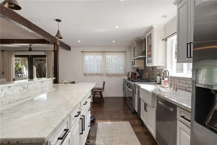 3791 Multiview Drive, Los Angeles, California 90068