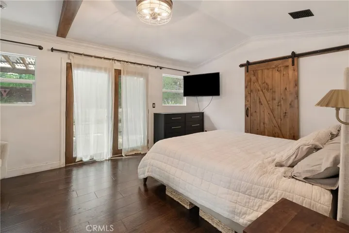 3791 Multiview Drive, Los Angeles, California 90068