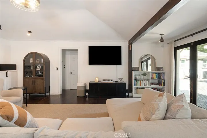 3791 Multiview Drive, Los Angeles, California 90068