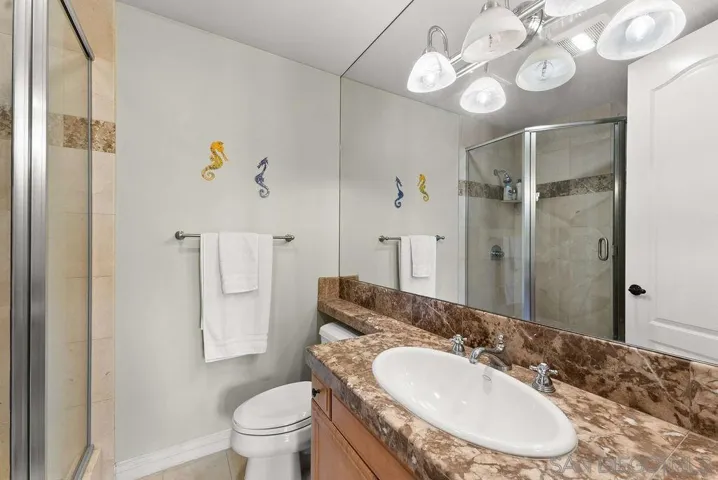 7157 Fay Ave, La Jolla, California 92037