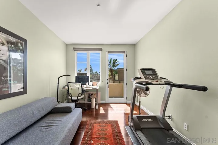7157 Fay Ave, La Jolla, California 92037