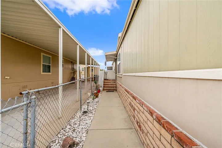 16860 Slover, Fontana, California 92337