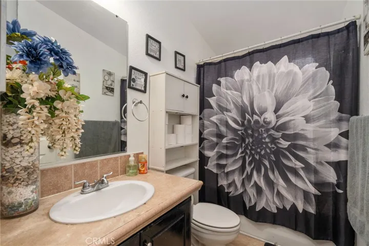 16860 Slover, Fontana, California 92337