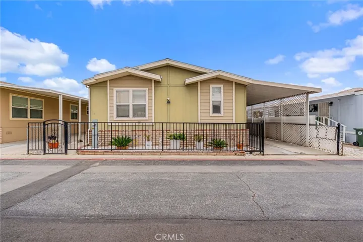 16860 Slover #54 Fontana, CA 92337