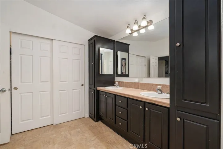 16860 Slover, Fontana, California 92337