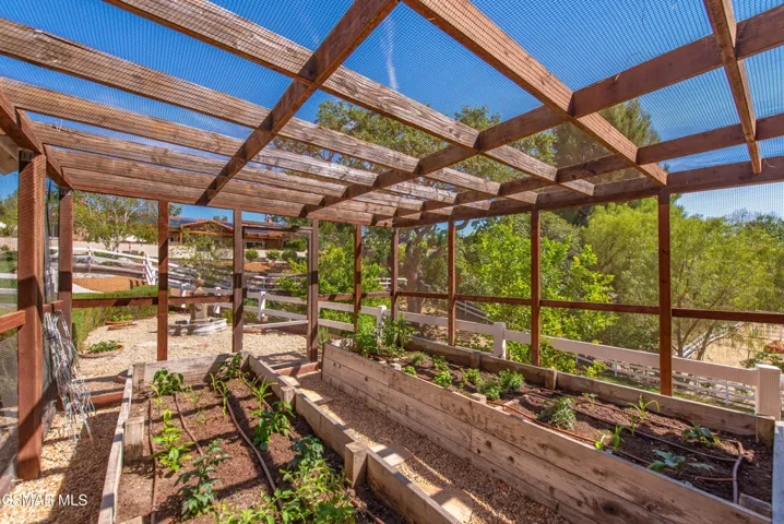 6007 Colodny Dr Agoura Hills-117