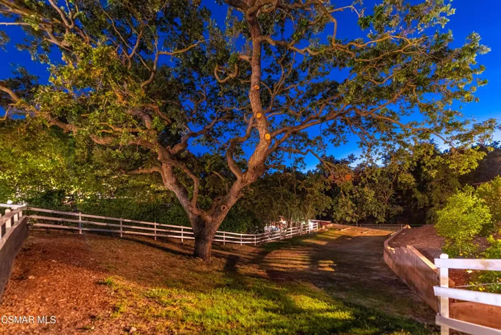 6007 Colodny Dr Agoura Hills-253