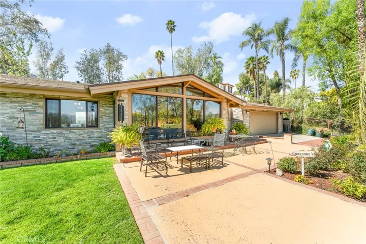 5051 Victoria Avenue, Riverside, California 92506