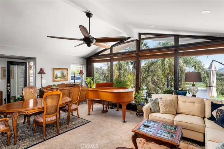 formal living /dining