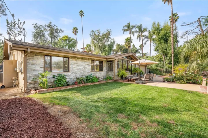 5051 Victoria Avenue, Riverside, California 92506