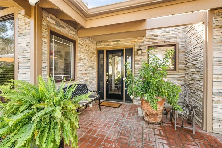 5051 Victoria Avenue, Riverside, California 92506