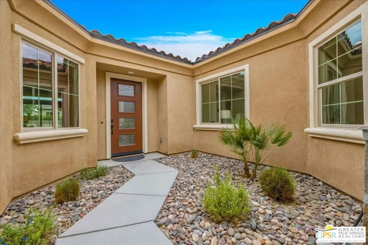 Entry outdoor courtyard