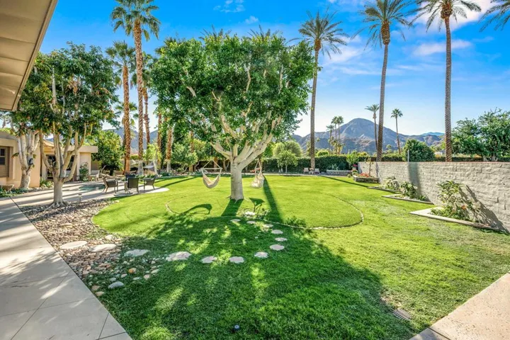 22-web-or-mls-17 yard outside great room