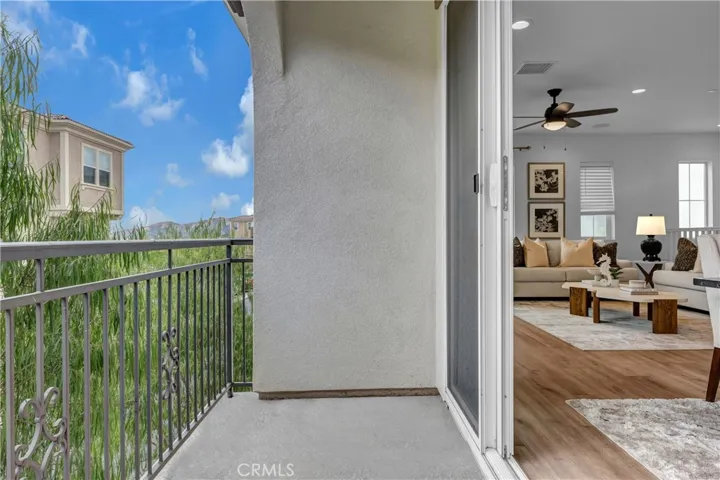 Cute balcony off the dining area which is perfect for your morning coffee