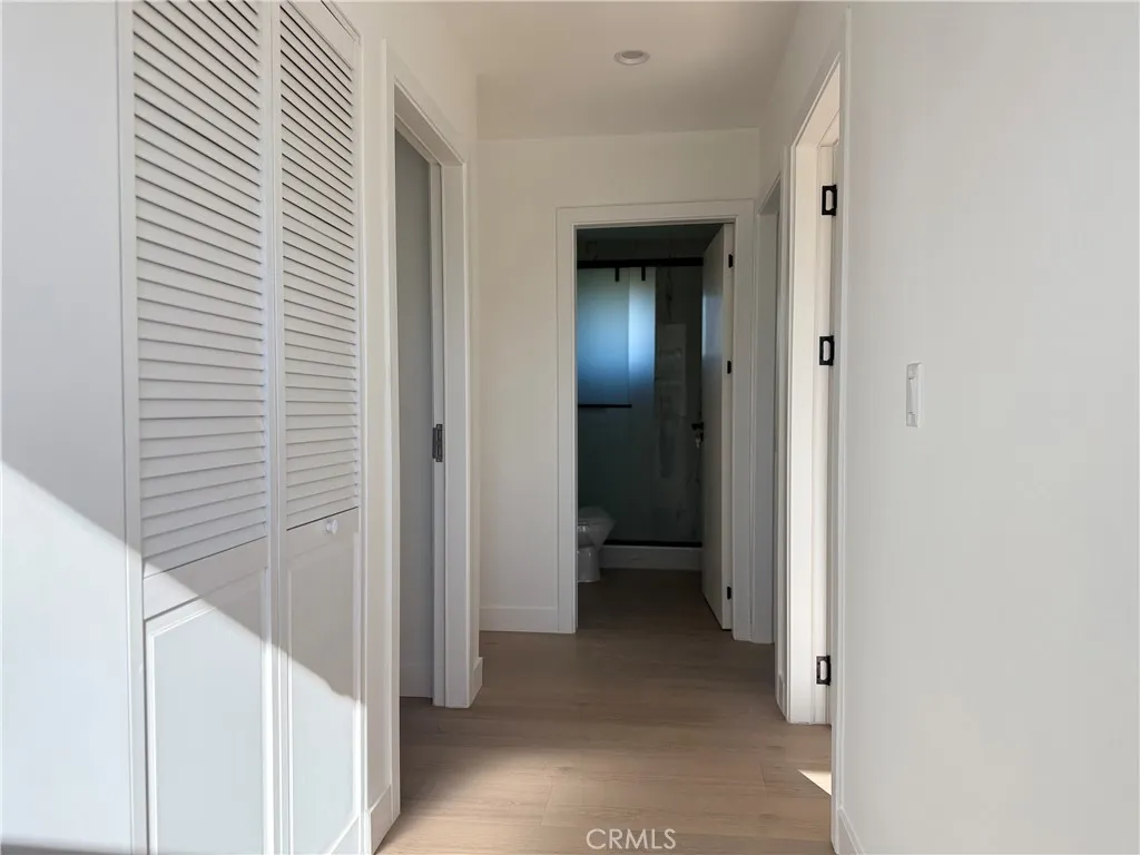 Hall/Laundry