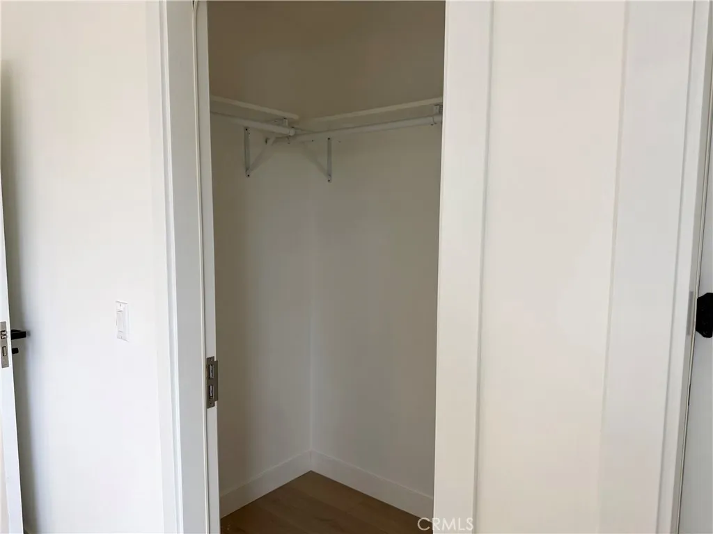 Walking Closet