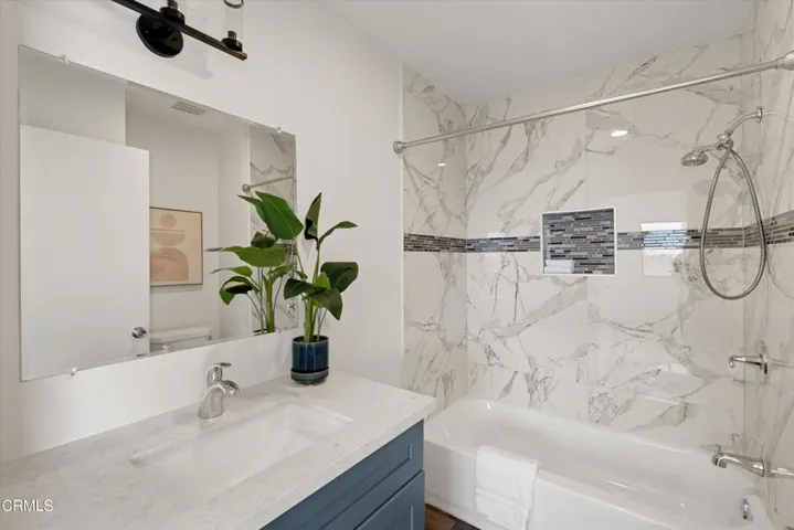 21-850-w-157th-st-6_021