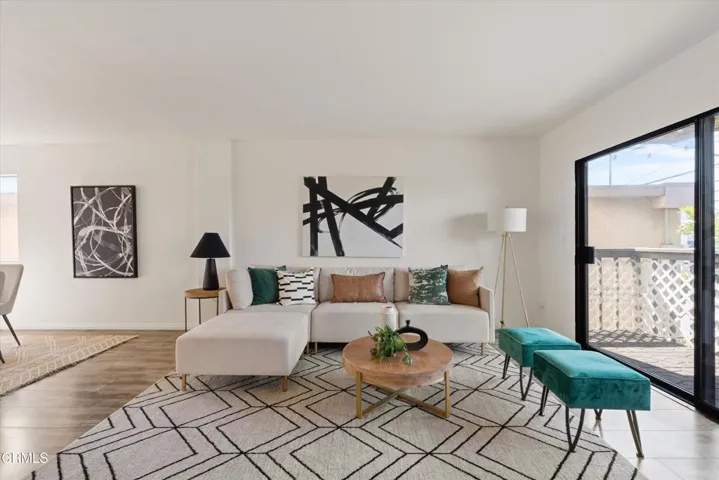 11-850-w-157th-st-6_011