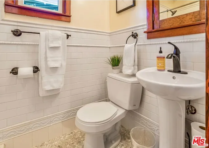 4253 Fountain Avenue, Los Angeles, California 90029