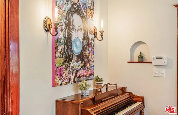 4253 Fountain Avenue, Los Angeles, California 90029