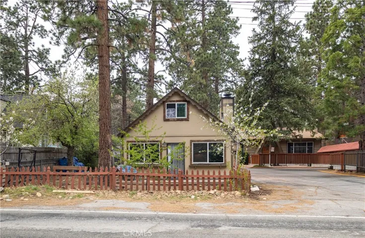 360 Maple. 1 bed 1 bath