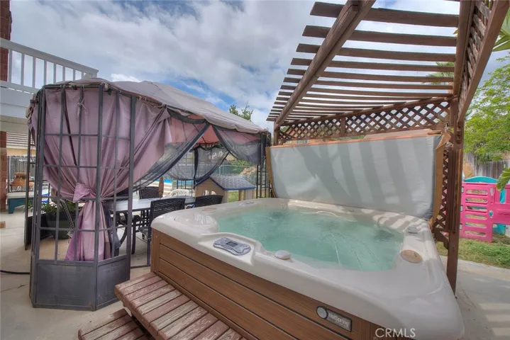 Jacuzzi