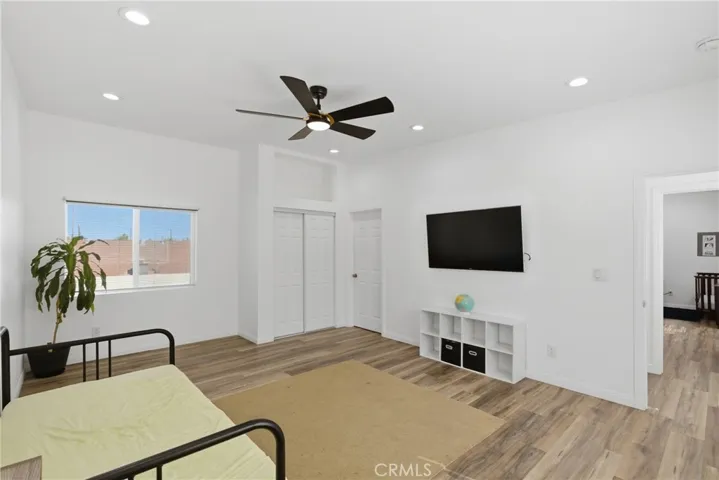 SB9 ADU Large bedroom