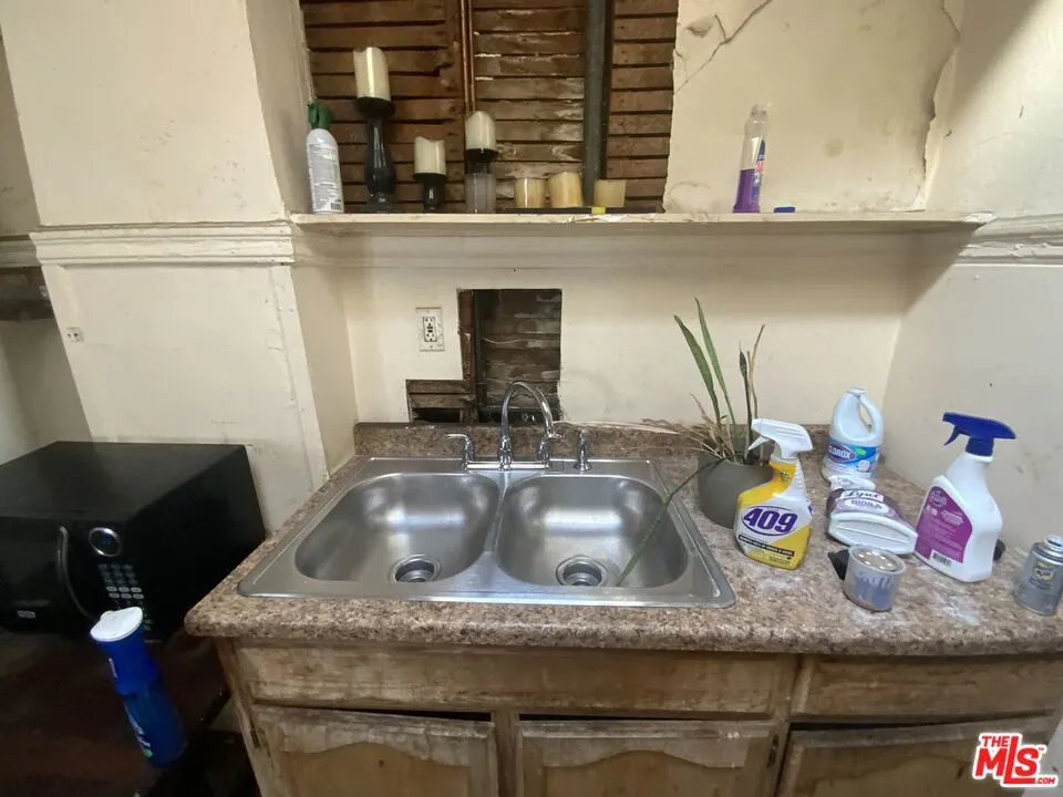 Kitchen Sink