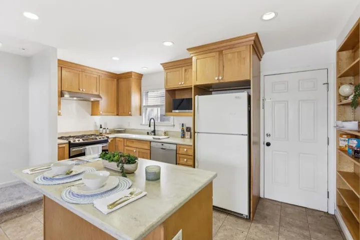 775 Mermaid Avenue, Pacific Grove, California 93950