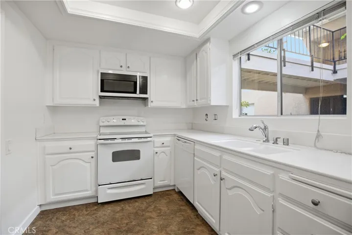 3421 Calle Azul 1f, Laguna Woods, California 92637