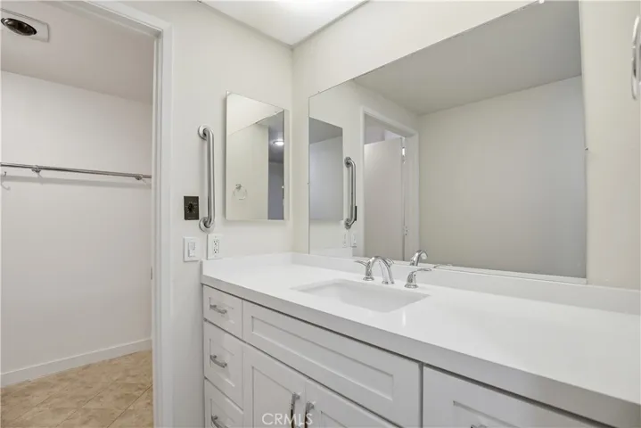 3421 Calle Azul 1f, Laguna Woods, California 92637
