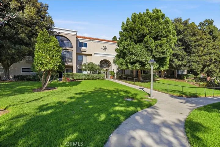 3421 Calle Azul 1f, Laguna Woods, California 92637