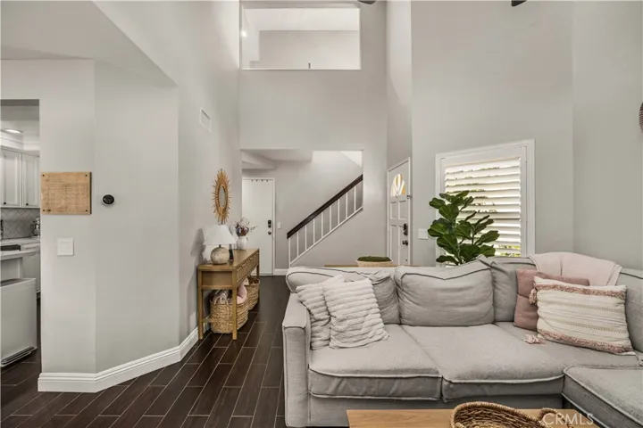 6045 Nantucket, Yorba Linda, California 92887