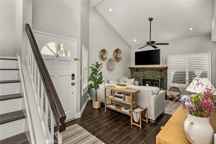 6045 Nantucket, Yorba Linda, California 92887