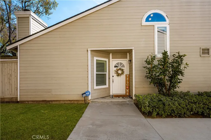 Private front door entry