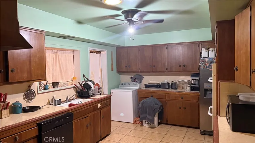 411 E Jackson, Rialto, California 92376