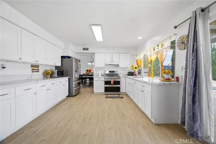 14673 Owens River, Victorville, California 92392