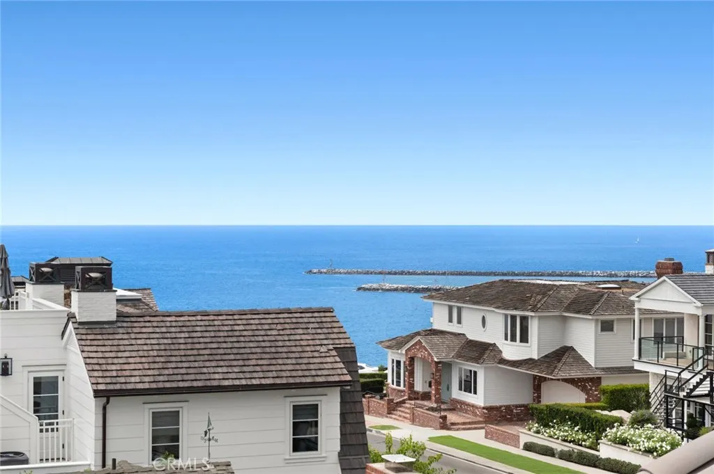 222 Orchid Ave