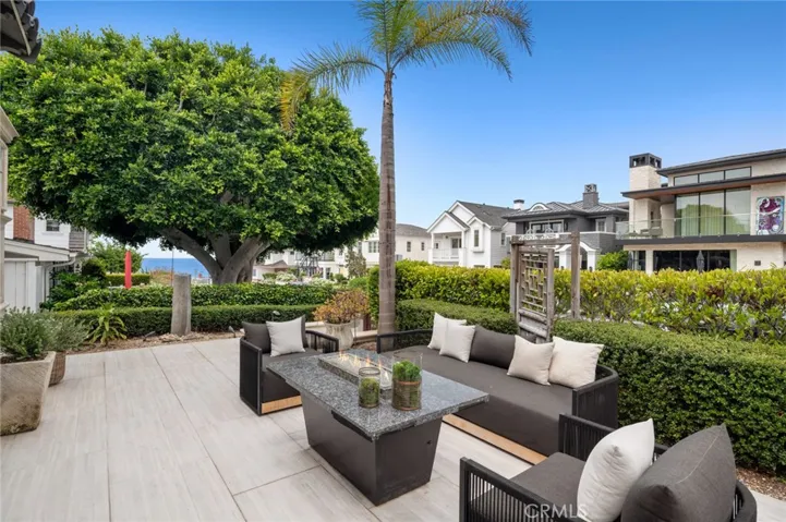 222 Orchid Avenue, Corona Del Mar, California 92625