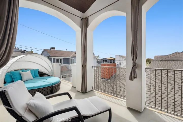 222 Orchid Avenue, Corona Del Mar, California 92625