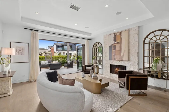 222 Orchid Avenue, Corona Del Mar, California 92625
