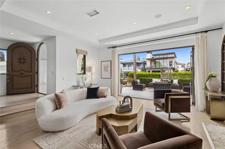 222 Orchid Avenue, Corona Del Mar, California 92625