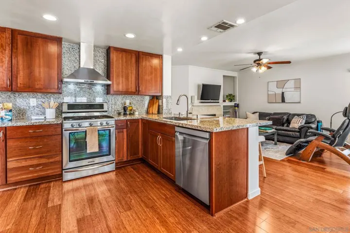 647 Boysenberry, Oceanside, California 92057