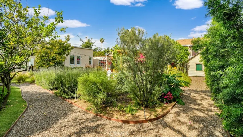 270 Clinton, Pasadena, California 91103