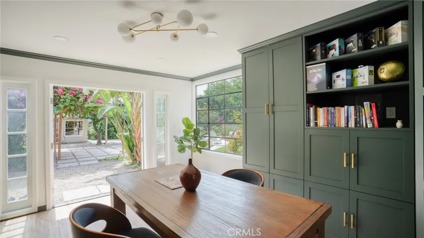 270 Clinton, Pasadena, California 91103