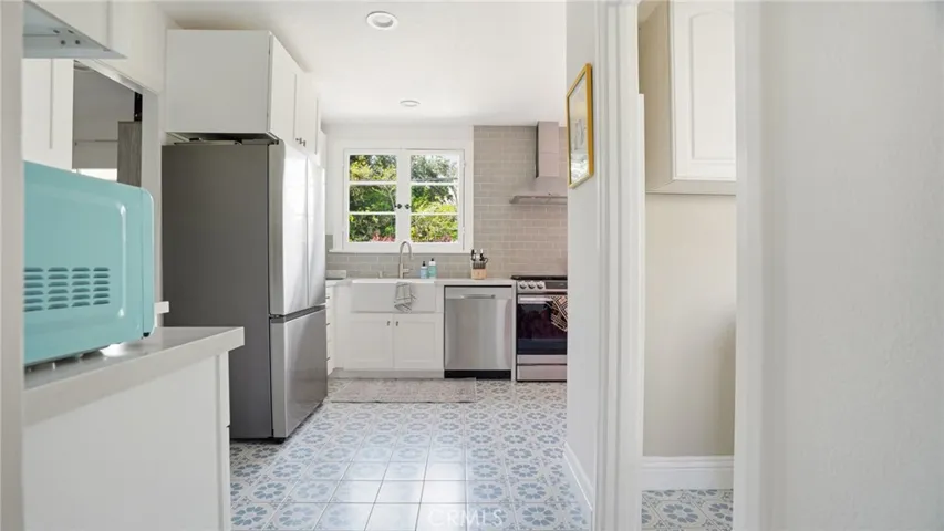 270 Clinton, Pasadena, California 91103