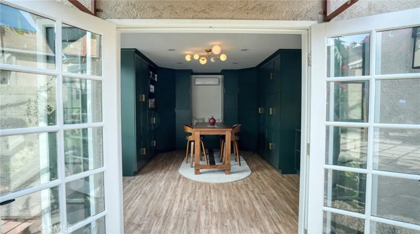 270 Clinton, Pasadena, California 91103