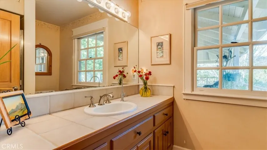 Full Bath for Bed 2/3