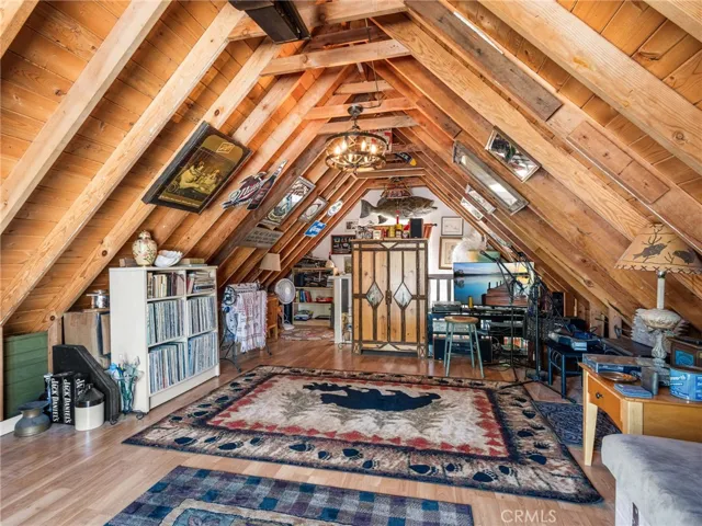 40155 Mahanoy, Big Bear Lake, California 92315